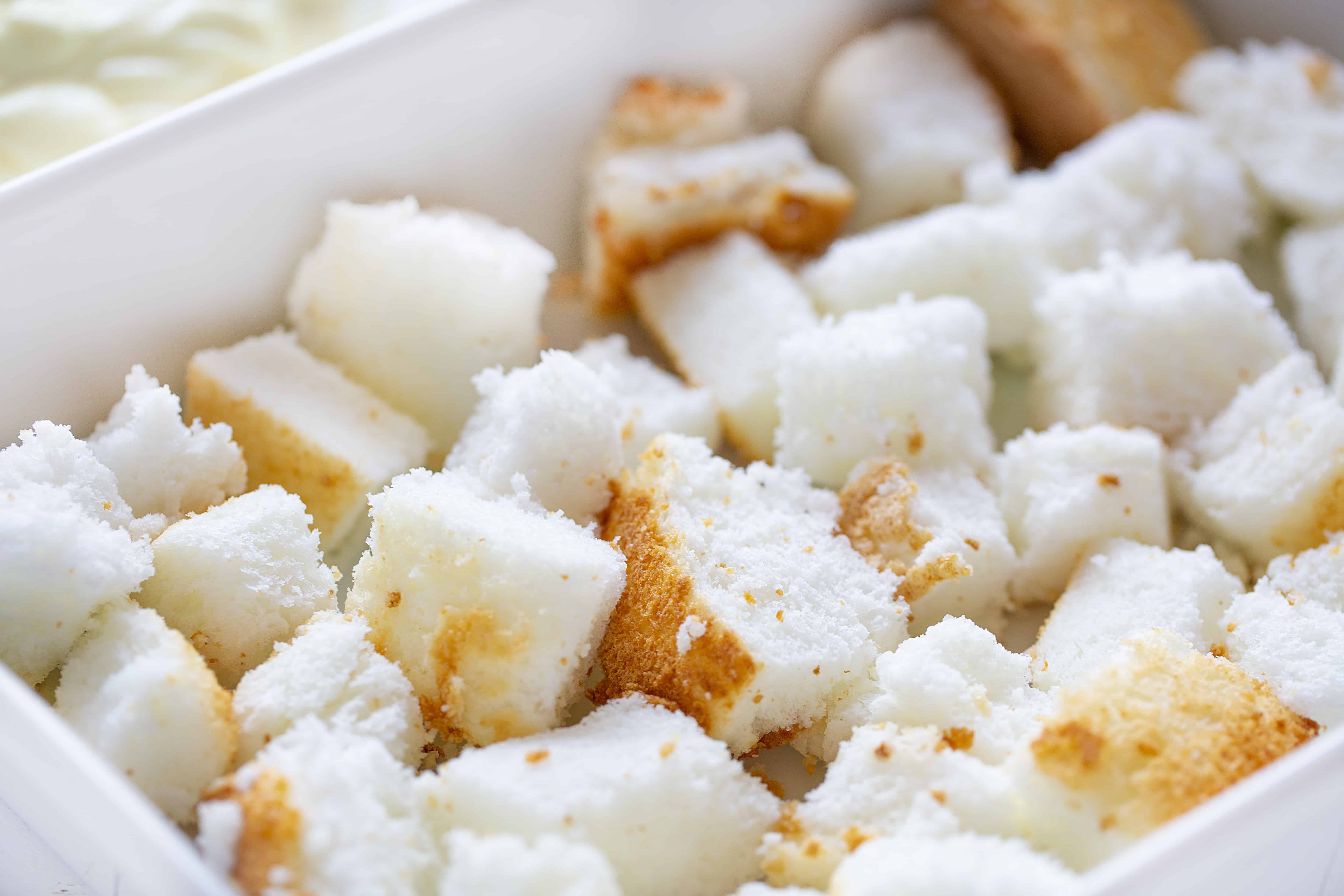 So soft and creamy is surely tastes like heaven! #heavendessert #blueberrylemonheavendessert #blueberrylemon #blueberrylemondessert #iambaker #desserts #recipes Angel Food Cake Cubes
