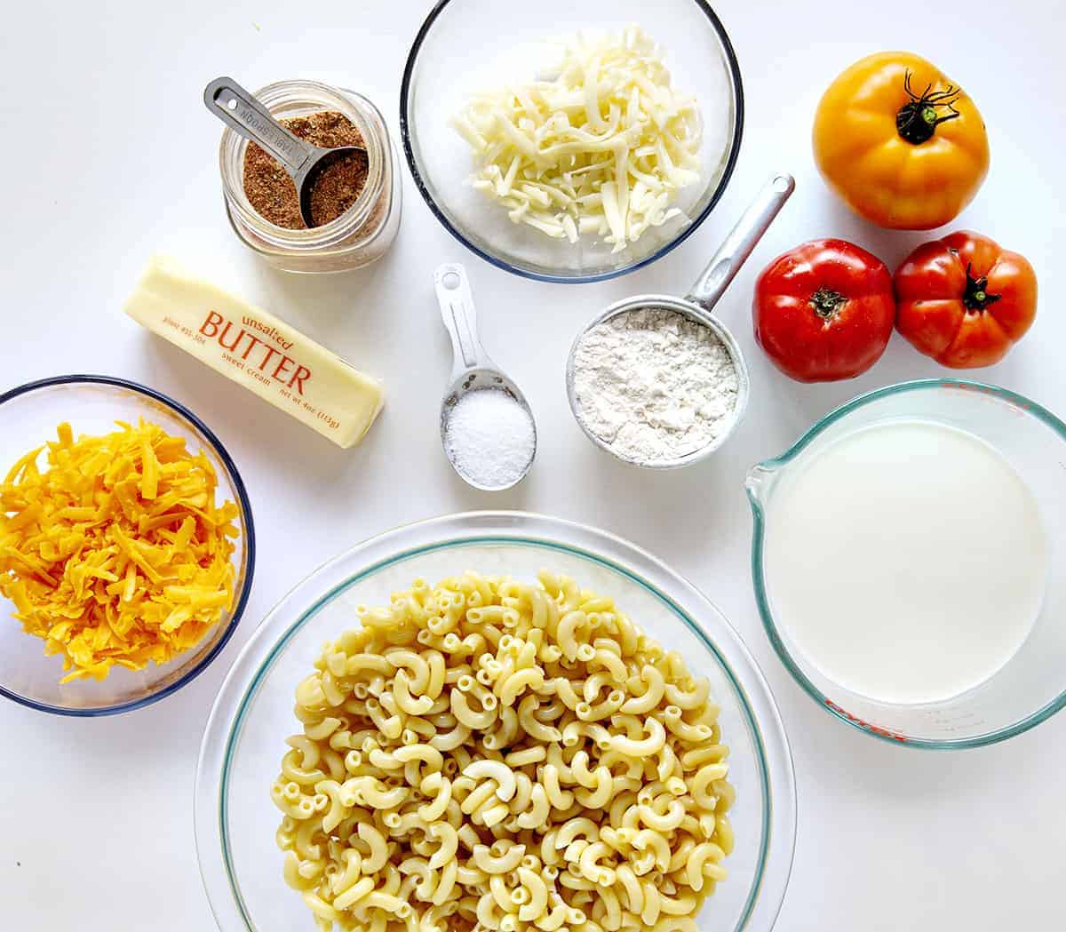 Cajun Chicken Macaroni and Cheese is a hearty, spicy, cheesy dish that will have you and your guests reaching for seconds! Cajun chicken macaroni and cheese, iambaker, dinner recipes, macaroni and cheese, homemade macaroni and cheese, cajun seasoning, homemade cajun seasoning, dinner, cajun chicken Ingredients for Cajun Chicken Macaroni and Cheese