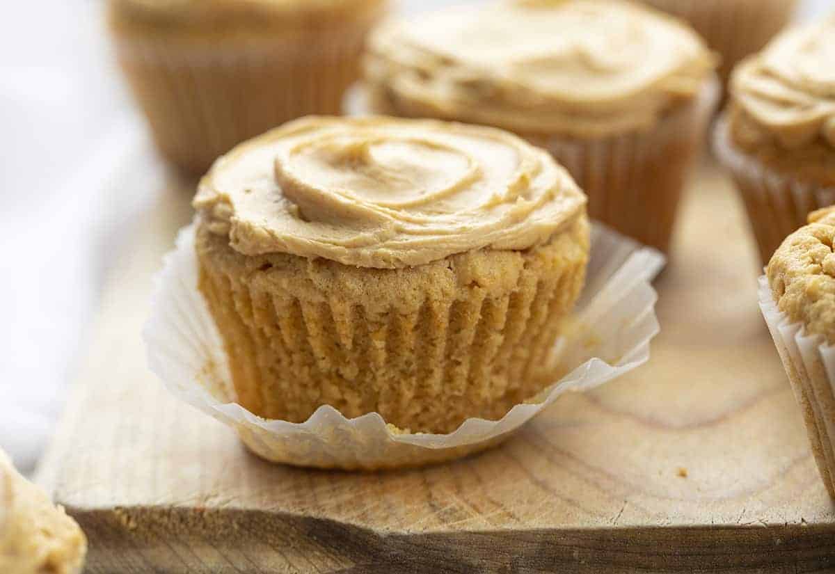 Peanut Butter Cupcakes with Peanut Butter Frosting are cupcakes made with peanut butter and topped with a homemade peanut butter frosting. Peanut Butter Cupcake, Peanut Butter Frosting, Moist Peanut Butter Cupcake, cupcake, cupcake recipes, baking, dessert, i am baker, iambaker Peanut Butter Cupcakes with Peanut Butter Frosting