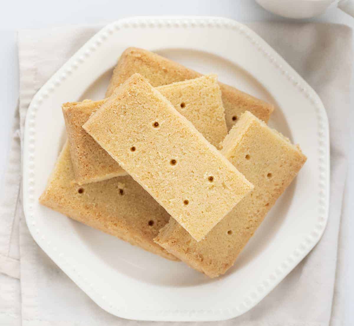Shortbread Cookies are traditional Scottish biscuits with a buttery taste that have a soft and crumbly texture. The Best Shortbread Cookies, Authentic Shortbread Cookies, Shortbread Cookies, Shortbread Pie Crust, How to Make Shortbread, Cookies, Baking, i am baker, iambaker, recipes Overhead of The Best Shortbread Cookies